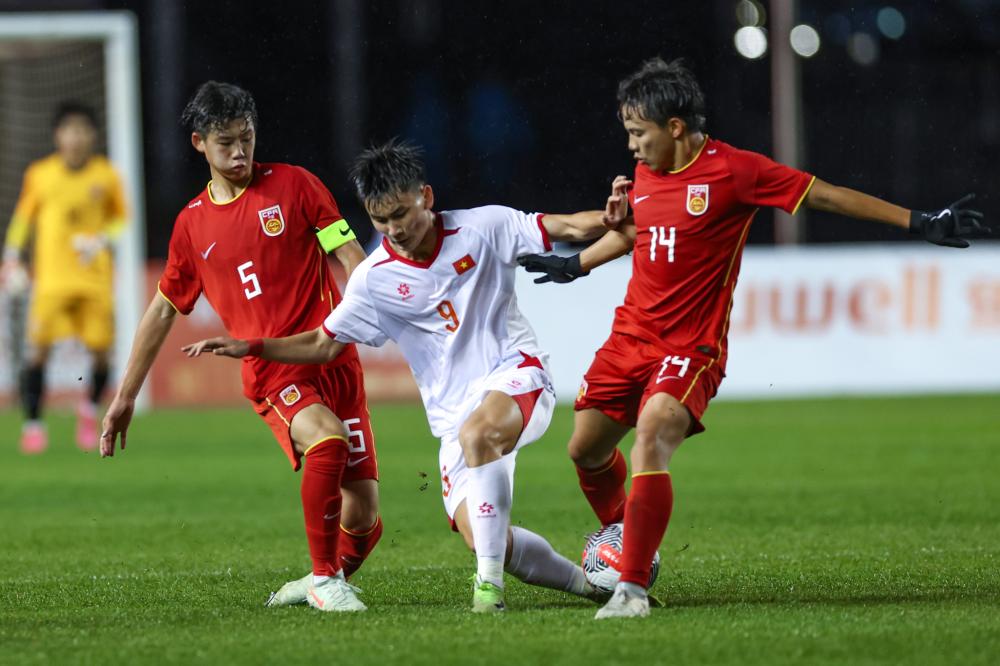 加比亚庆祝米兰团队胜利，呼吁继续前进