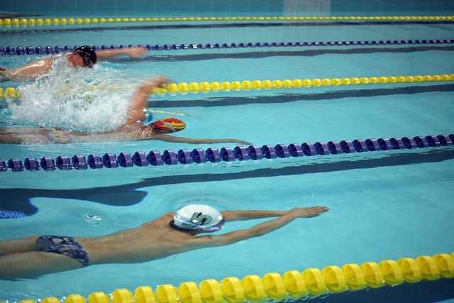 世体：梅西在进入诺坎普前没联系巴萨的任何人请求许可